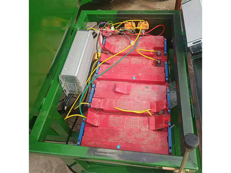 電動(dòng)喂料車
